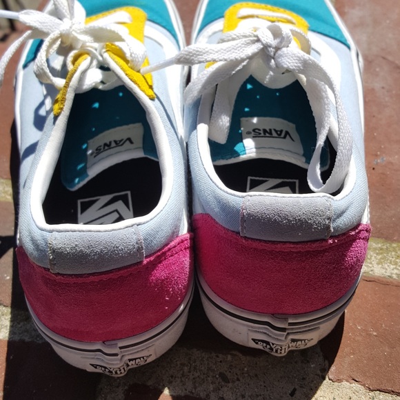 Vans Old Skool multi-colored size 6 Women’s sneaker. - Picture 12 of 13